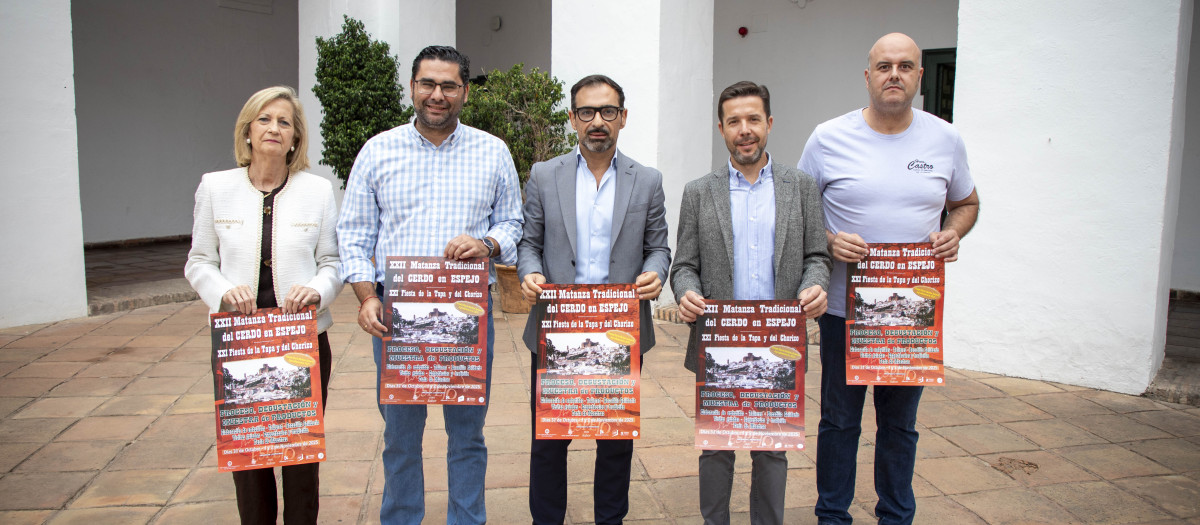 Presentación del Cartel Matanza del Cerdo Espejo