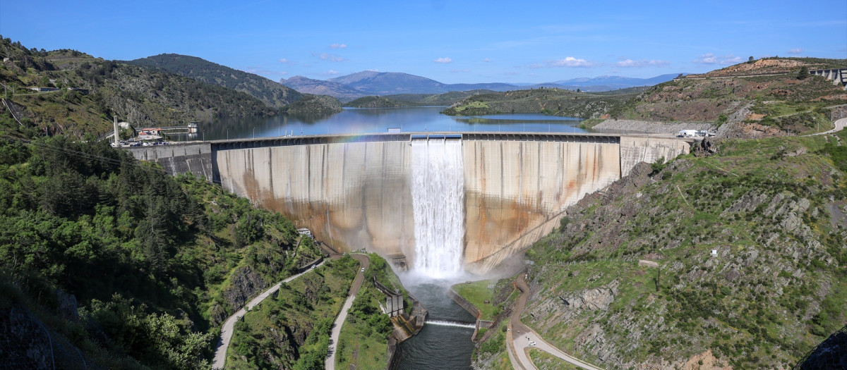 El embalse de El Atazar, a 20 de mayo de 2025, en Madrid