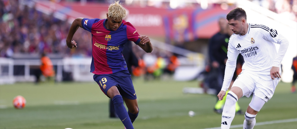 Lamine Yamal y Fede Valverde, en un clásico de la temporada pasada