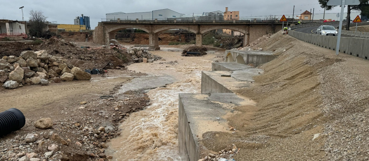 Imagen del barranco del Poyo a su paso por la localidad de Cheste