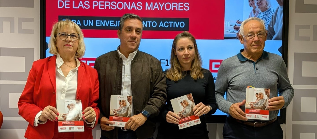 El secretario regional de CCOO, Javier Ortega, presentando el Observatorio de Personas Mayores