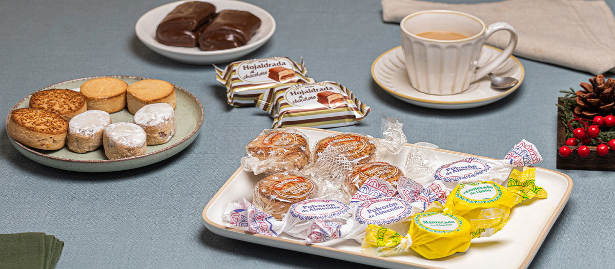 Imagen de varios polvorones y mantecados que vende Mercadona de cara a Navidad