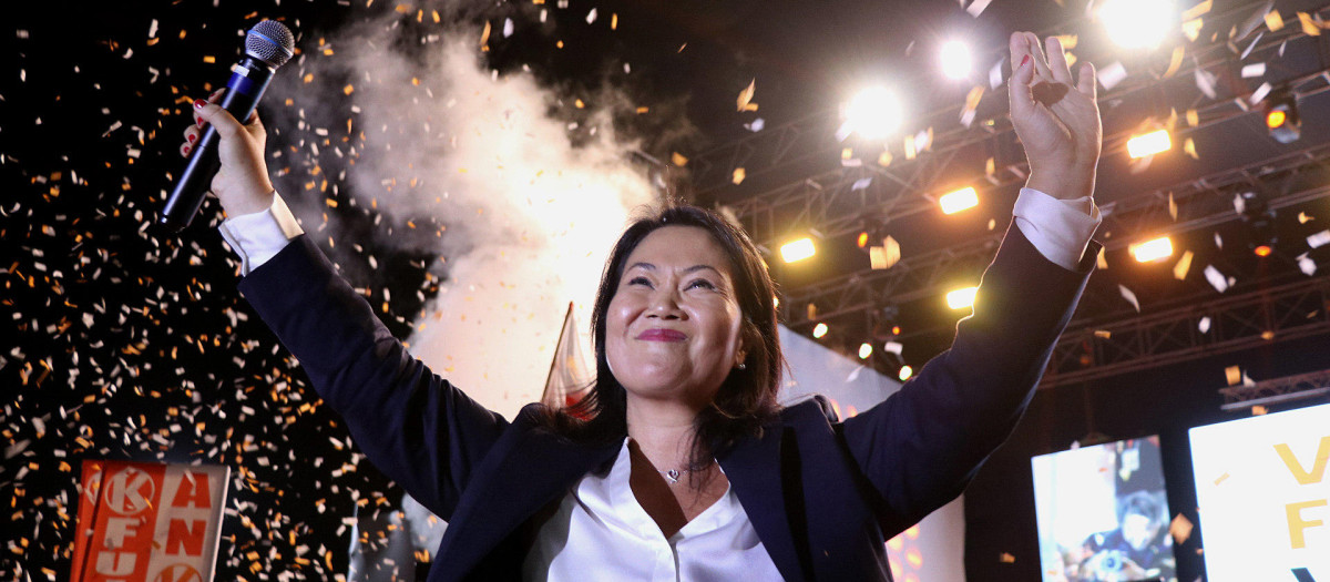 FOTODELDÍA AME3854. TRUJILLO (PERÚ), 30/10/2025.- Keiko Fujimori, hija y heredera política del expresidente peruano Alberto Fujimori (1990-2000), anunció su candidatura a la Presidencia de Perú por cuarta vez en su trayectoria política este jueves, en Trujillo (Perú). EFE/ Iván Orbegoso