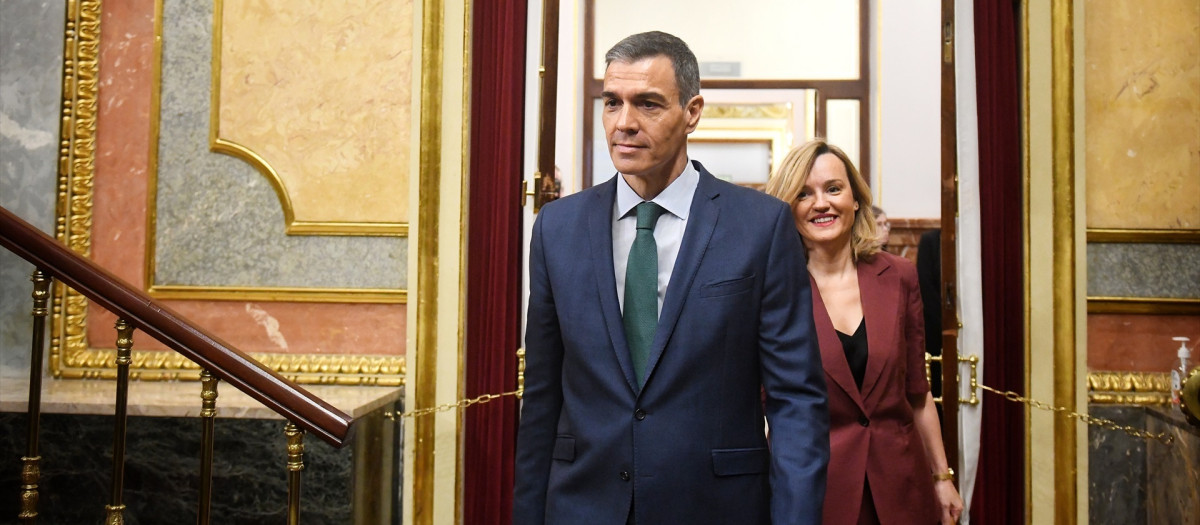 (Foto de ARCHIVO)
El presidente del Gobierno, Pedro Sánchez, y la ministra Portavoz, de Educación, Formación Profesional y Deportes, Pilar Alegría