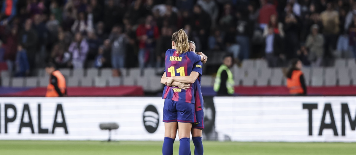 El Barça femenino venció al Real Madrid en el clásico de Montjuic