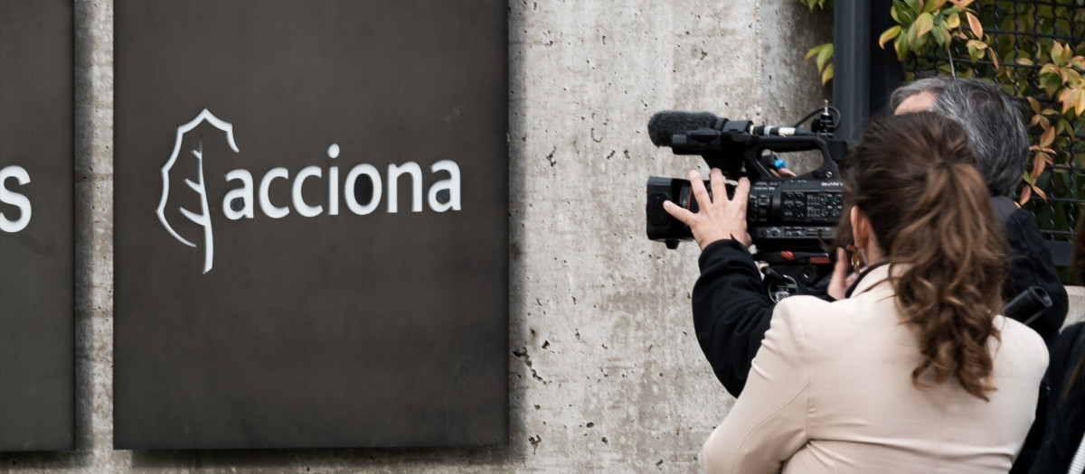 Logotipo de Acciona en la sede de Madrid