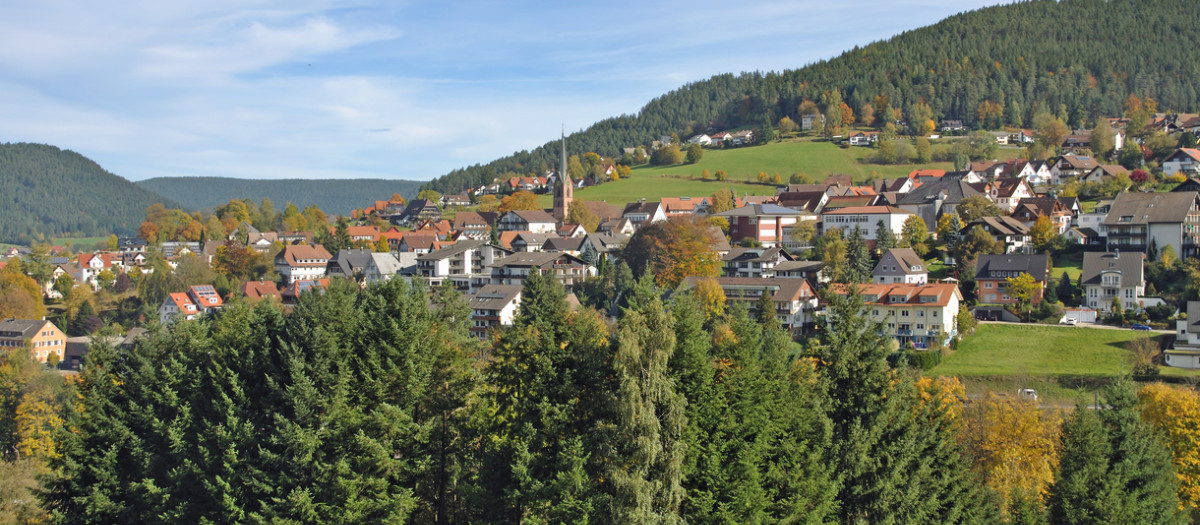 Pueblo de Baiersbronn, en la Selva Negra de Alemania.