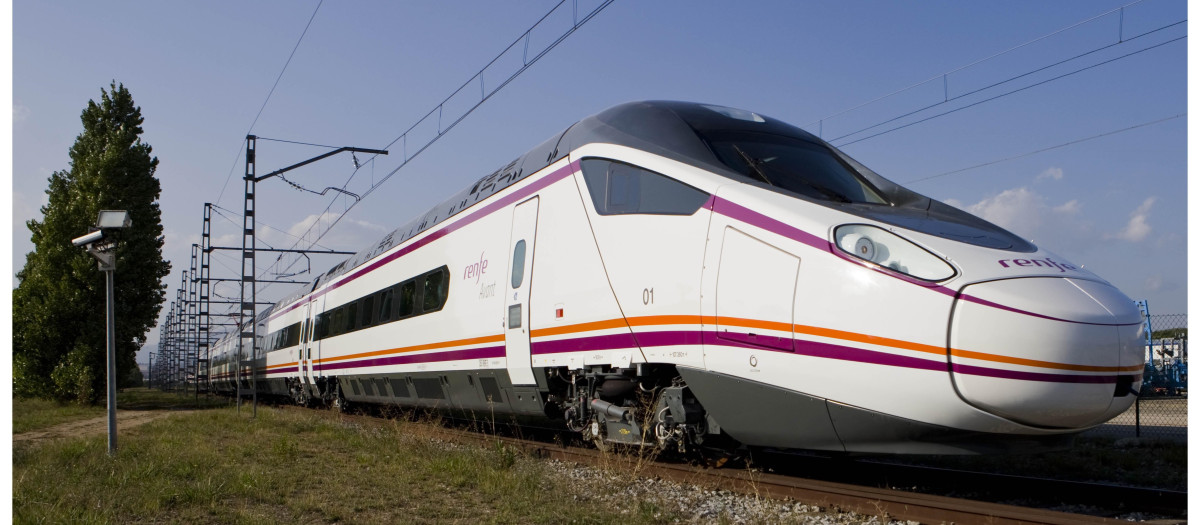 AVE

REMITIDA / HANDOUT por RENFE
Fotografía remitida a medios de comunicación exclusivamente para ilustrar la noticia a la que hace referencia la imagen, y citando la procedencia de la imagen en la firma
02/10/2008