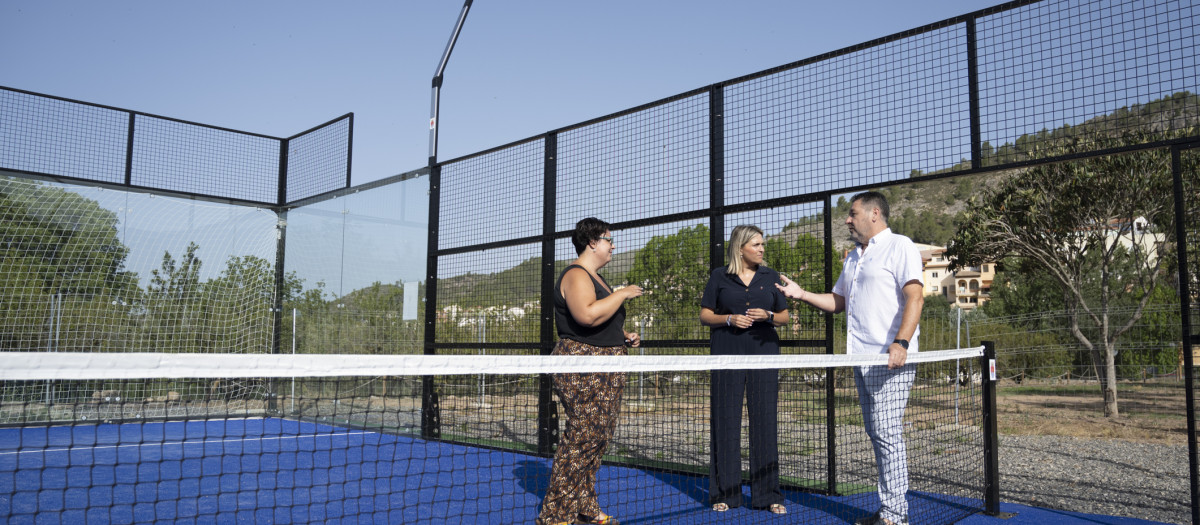 Visita de la Diputación de Castellón a las mejoras de instalaciones deportivas