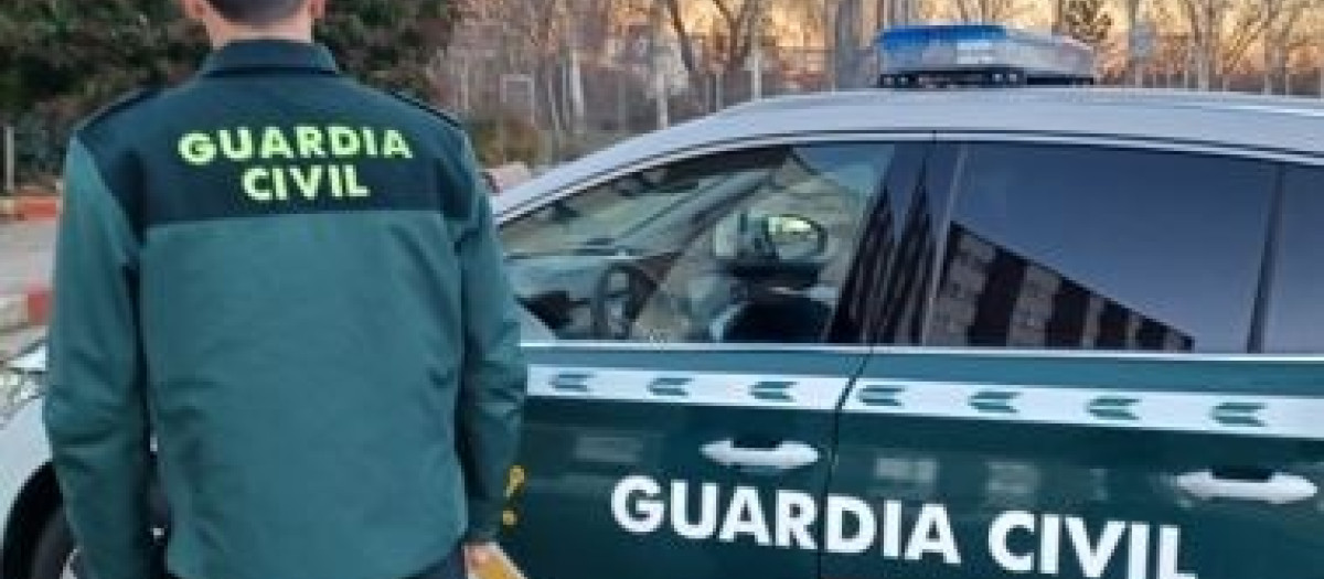 Imagen de archivo de un coche patrulla de la Guardia Civil