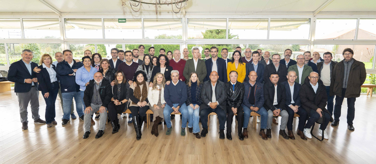 Comité de alcaldes del PPdeG de A Coruña, a 23 de noviembre de 2025.

REMITIDA / HANDOUT por ÍÑIGO ROLÁN
Fotografía remitida a medios de comunicación exclusivamente para ilustrar la noticia a la que hace referencia la imagen, y citando la procedencia de la imagen en la firma
20/11/2025