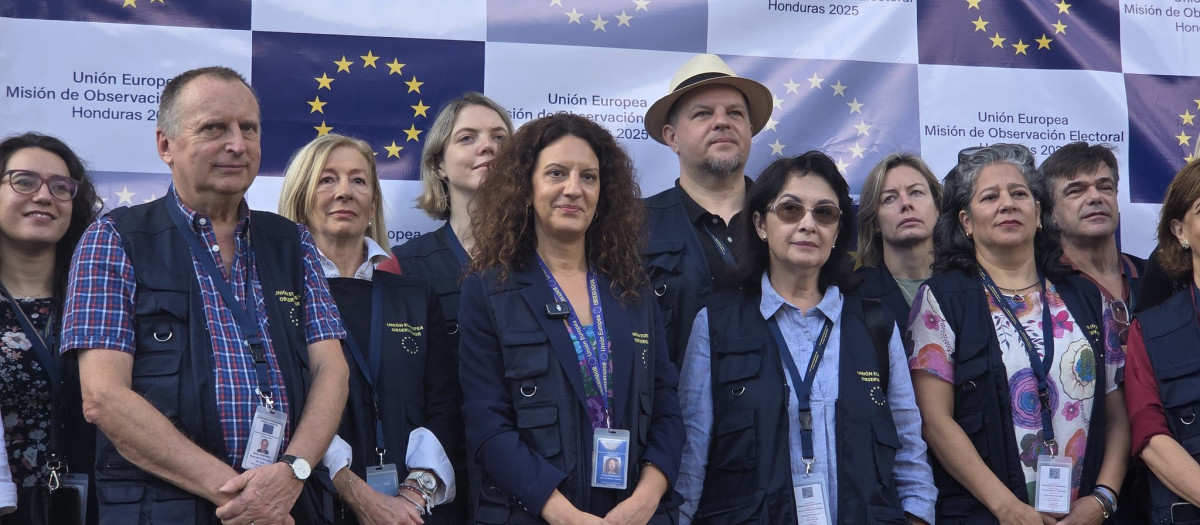 Parte de los miembros de la Misión de Observación Electoral de la Unión Europea (MOE UE) en Honduras