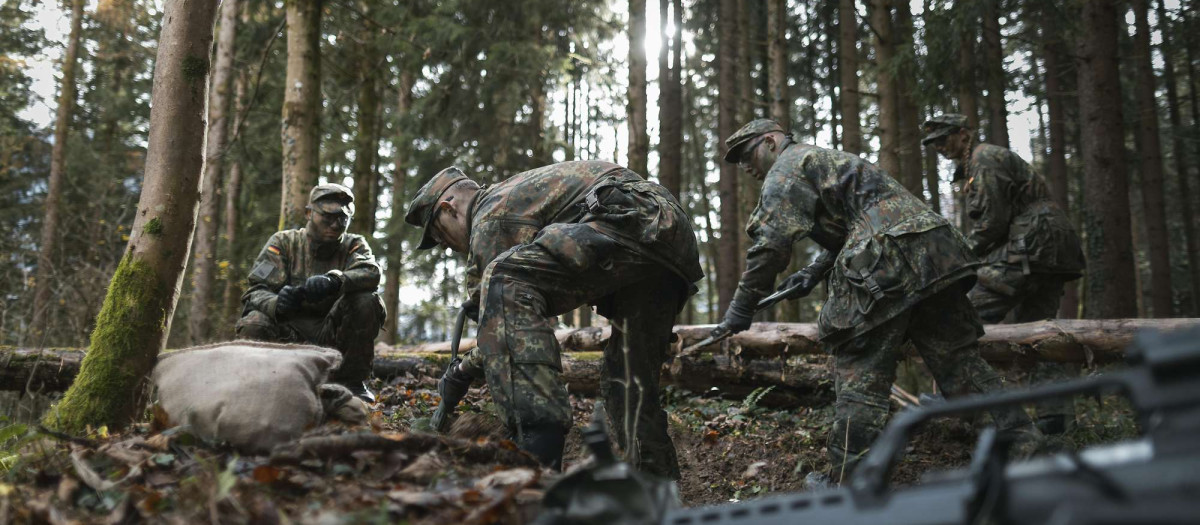 Soldados del Ejército alemán en unas maniobras militares