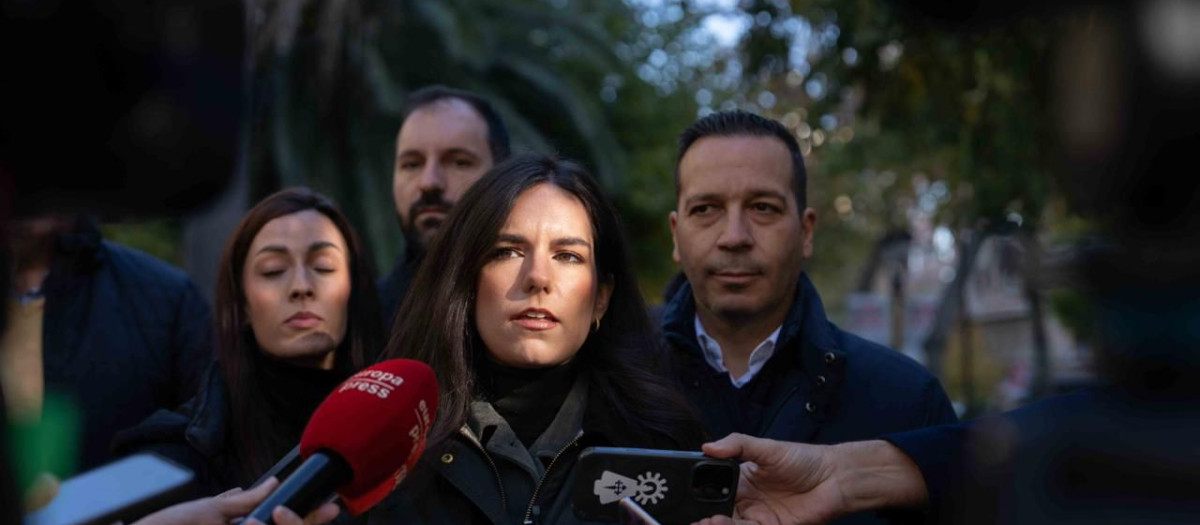 Pepa Millán acompaña a Óscar Fernández, el candidato de Vox en Extremadura