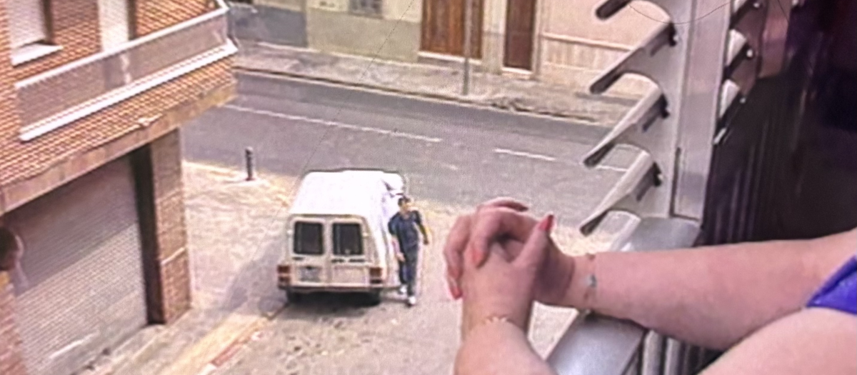 Imagen desde el balcón de Dolores Badal, la testigo que vio por última vez a las niñas de Alcàsser