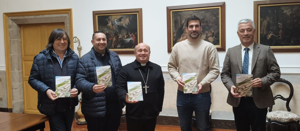 Un experto reivindica la importancia de O Grove en la Ruta Xacobea a los 40 años del hallazgo de la moneda del apóstol.

REMITIDA / HANDOUT por NICOLÁS SATRIANO
Fotografía remitida a medios de comunicación exclusivamente para ilustrar la noticia a la que hace referencia la imagen, y citando la procedencia de la imagen en la firma
03/12/2025