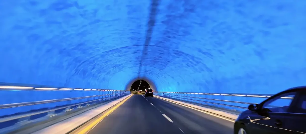 Túnel bajo el mar en Noruega.