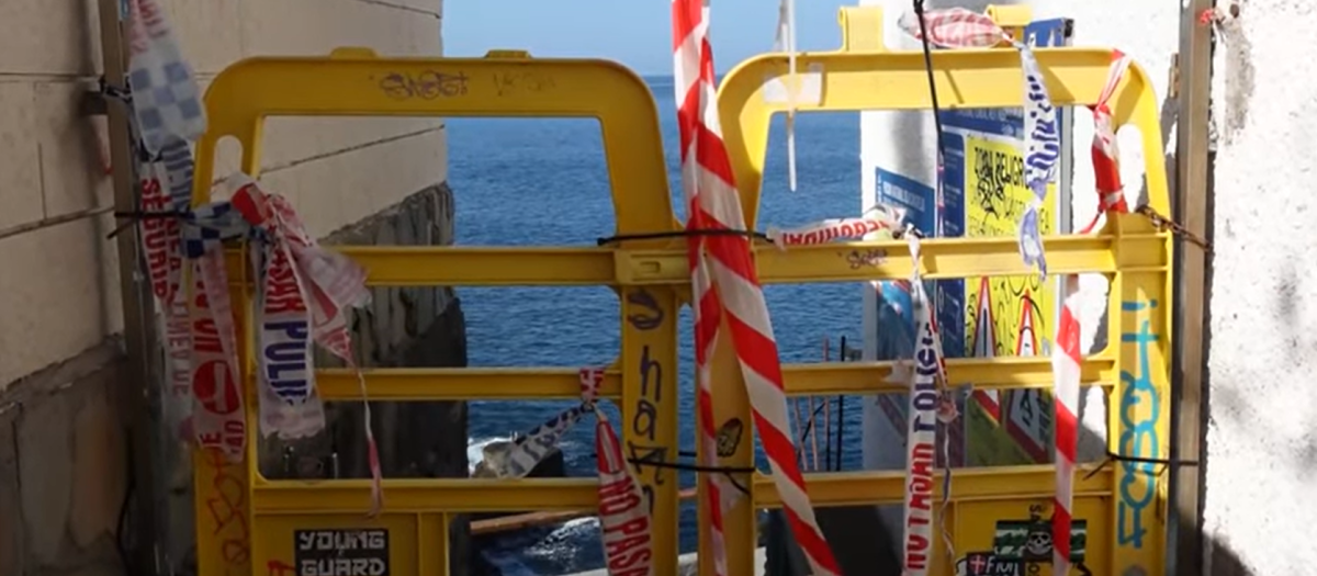 Valla en la piscina natural Isla Cangrejo