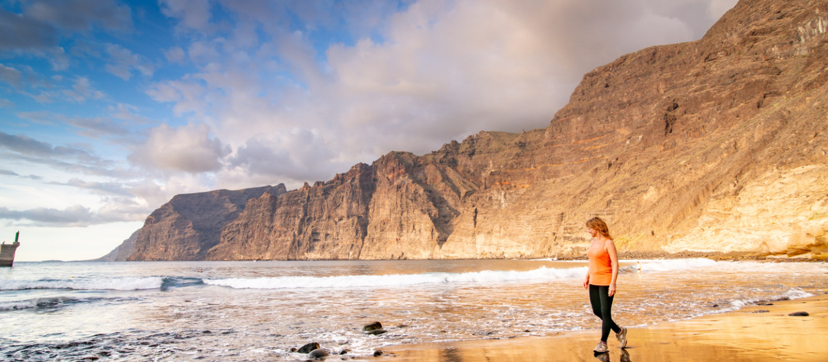 Playa en la costa de Los Gigantes, en la isla de Tenerife.