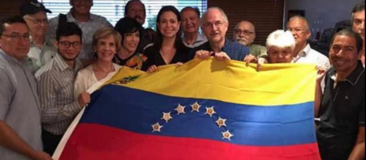 Antonio Ledezma con María Corina Machado en una imagen de archivo