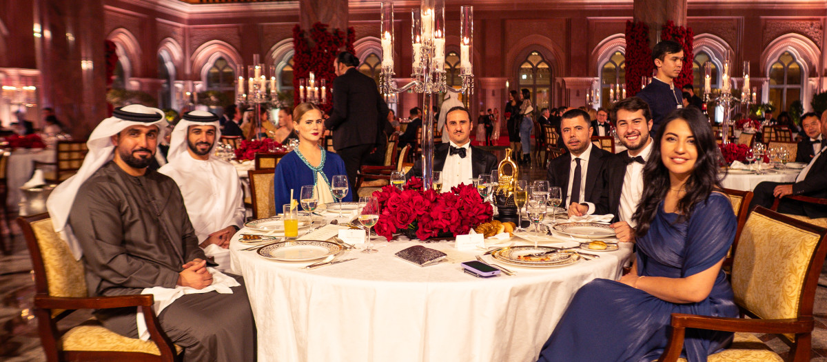 Delegados de la Casa Real; la Marquesa de Lises y el Marqués de Lises, Luis Felipe Fernández Salvador y Campodónico;  Bulut Bağcı, Presidente del Global Tourism Forum; Daniel del Valle, diplomático español; Primer Embajador y Observador Permanente del Organismo de Juventudes de Naciones Unidas y Sariha Moya, Ministra de Economía de Ecuador