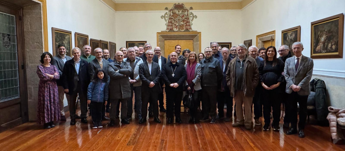El arzobispo de Santiago, durante su encuentro de Navidad con los medios de comunicación