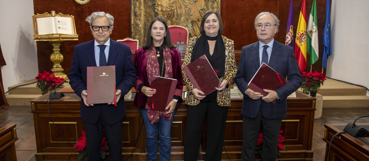 Firma del acuerdo de concertación en la Diputación de Córdoba