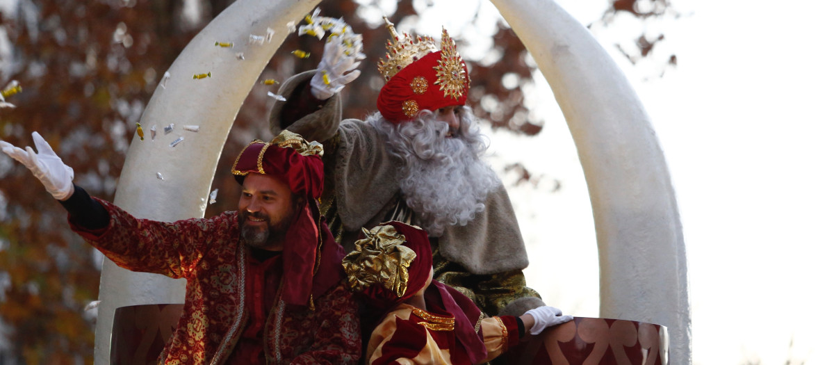 Cabalgata_reyes_magos_granada