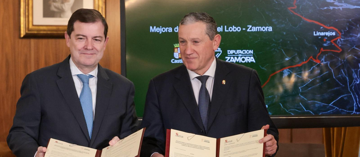 El presidente de la Junta de Castilla y León, Alfonso Fernández Mañueco, y el presidente de la Diputación de Zamora, Javier Faúndez, firmaron hoy un protocolo de colaboración