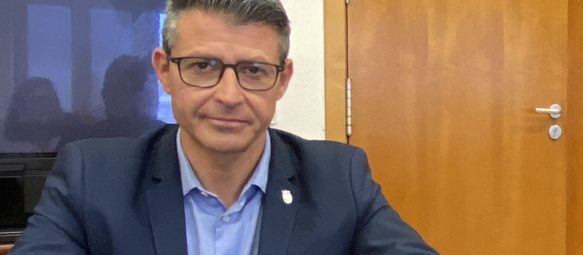 Imagen del alcalde de Almussafes, Toni González