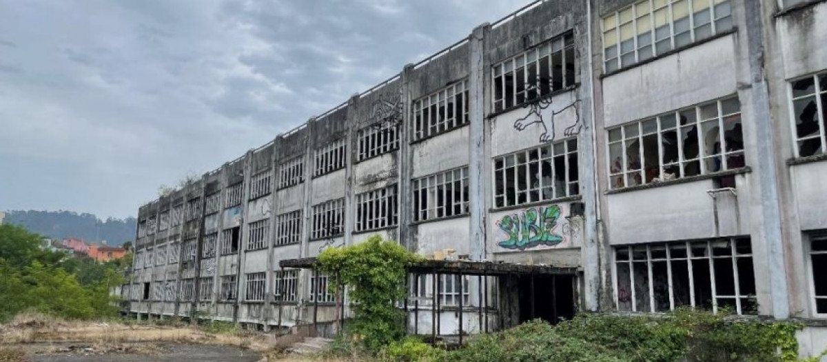 Antigua factoría cerámica Álvarez de Cabral