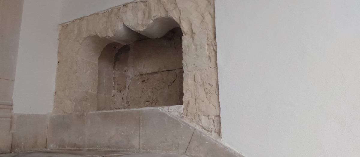Parte de la puerta medieval descubierta en Can Bordils