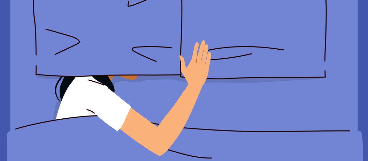 Una mujer en su cama