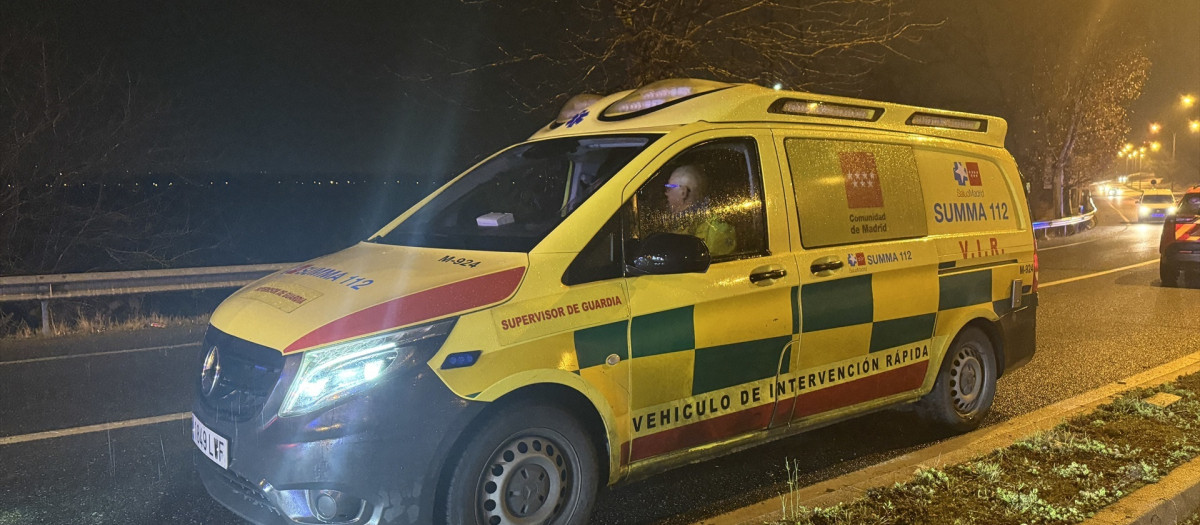 Una ambulancia del SUMMA112 de la Comunidad de Madrid

REMITIDA / HANDOUT por EMERGENCIAS 112 COMUNIDAD DE MADRID
Fotografía remitida a medios de comunicación exclusivamente para ilustrar la noticia a la que hace referencia la imagen, y citando la procedencia de la imagen en la firma
14/1/2026
