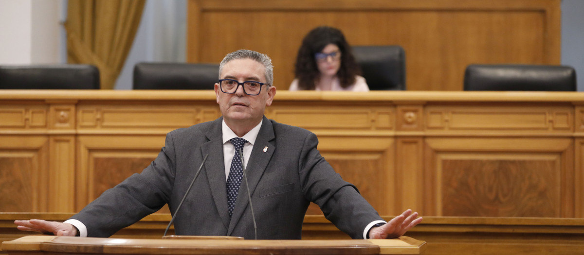 Santiago Lucas-Torres en las Cortes