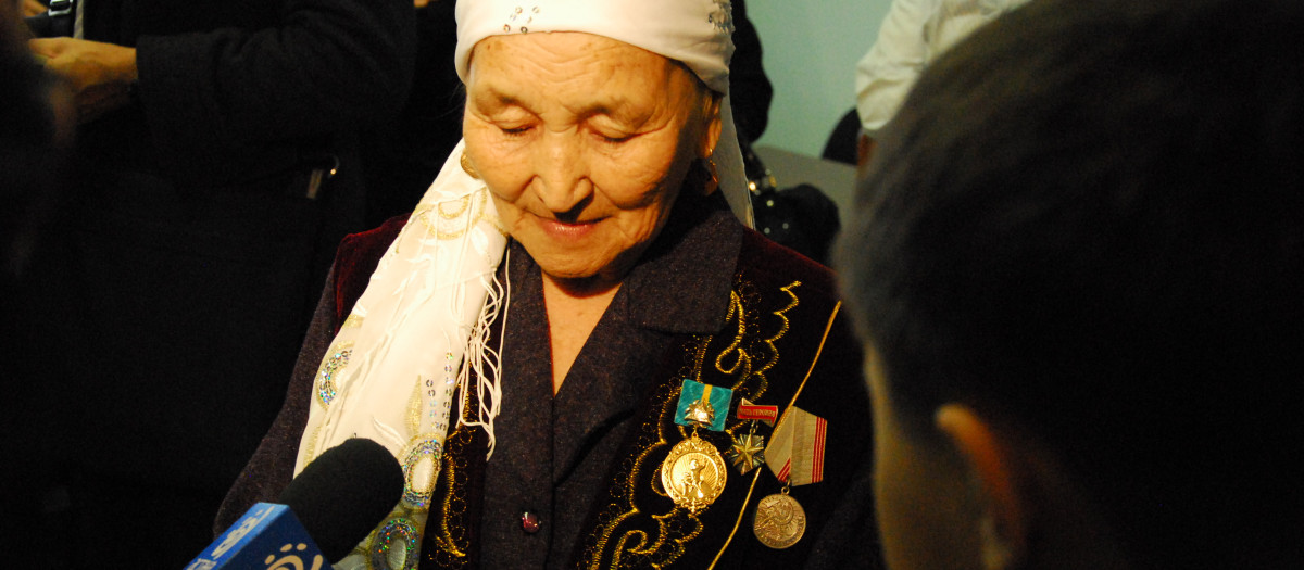 Madre heroica de Kazajistán