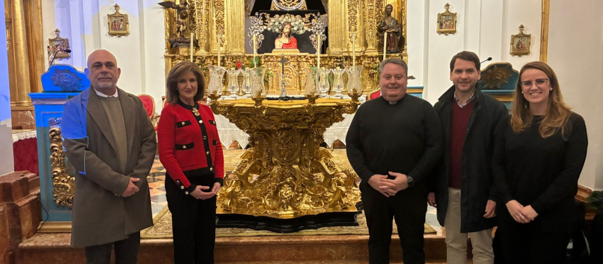 Así luce la peana ya restaurada