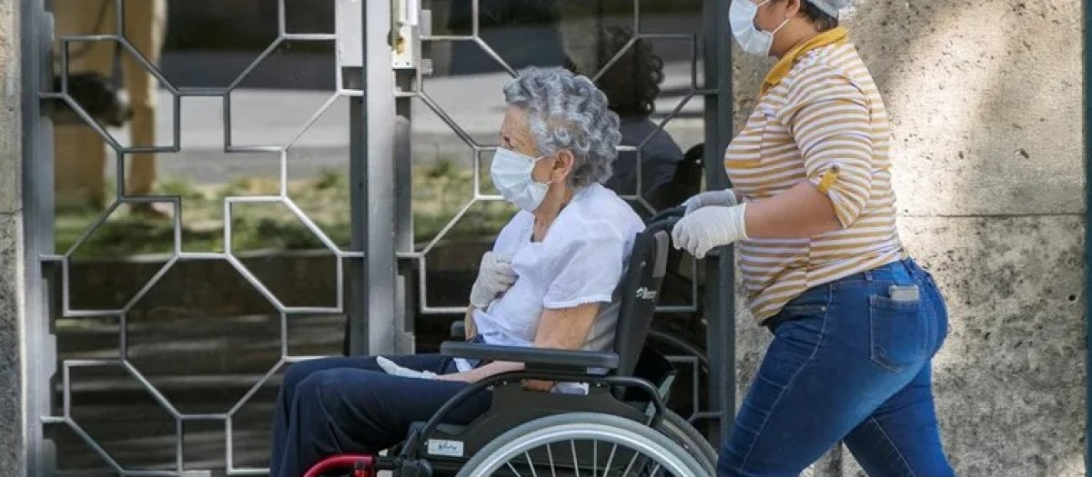 (Foto de ARCHIVO) Un juzgado de Almería condena a la administración a otorgar la residencia a una inmigrante