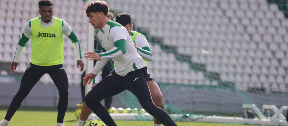 sesión de entrenamiento previo al partido ante el Málaga