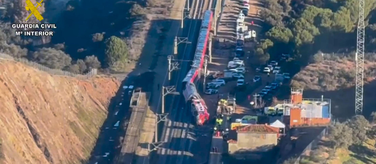 Captura de imágenes áreas del accidente ferroviario en Adamuz (Córdoba)