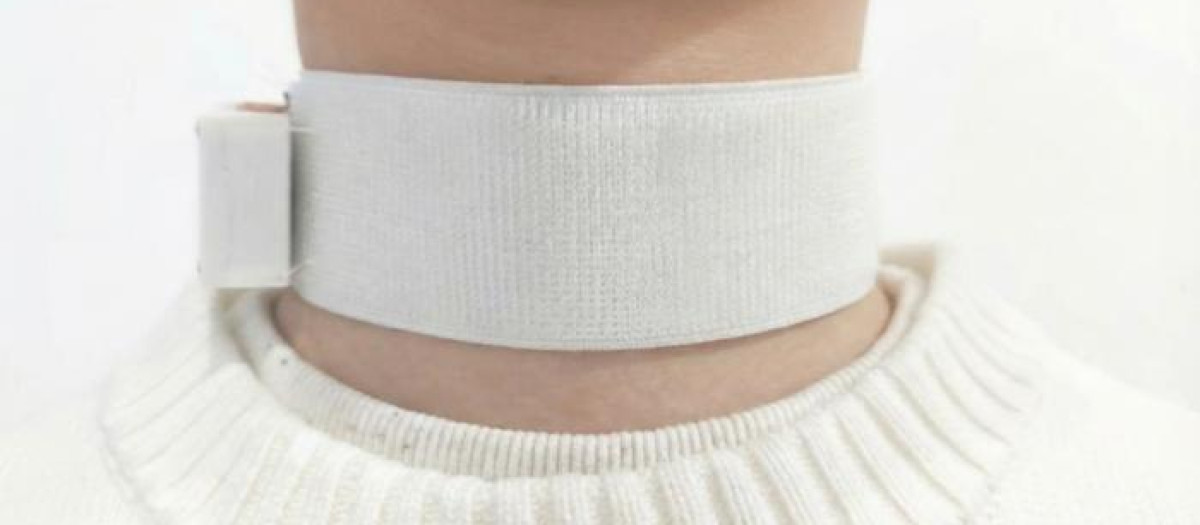 Dispositivo Revoice, desarrollado bajo la dirección de la Universidad de Cambridge