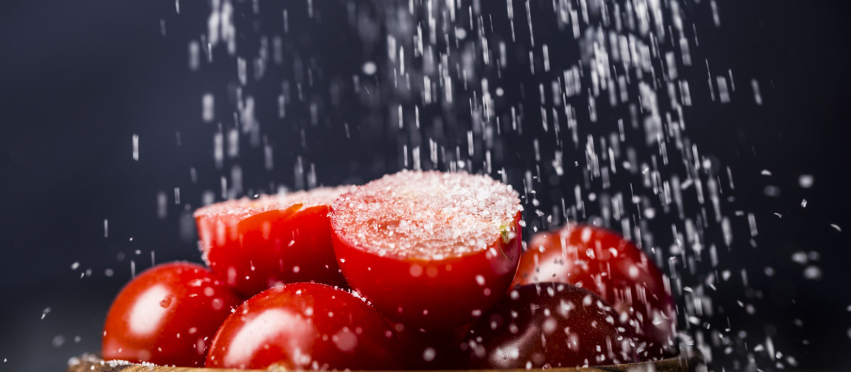 Tomates con sal