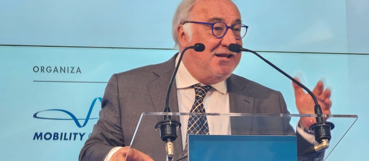 Pere Navarro en una rueda de prensa