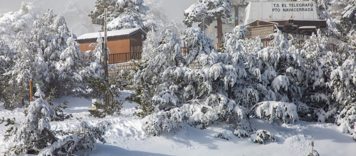 Nieve en Navacerrada durante la temporada de esquí