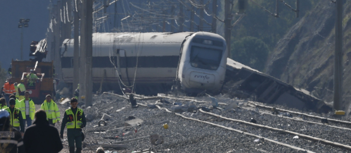 El audio del accidente de Adamuz: «Estoy invadiendo la vía contigua». «Recibido, no hay ningún tren llegando»