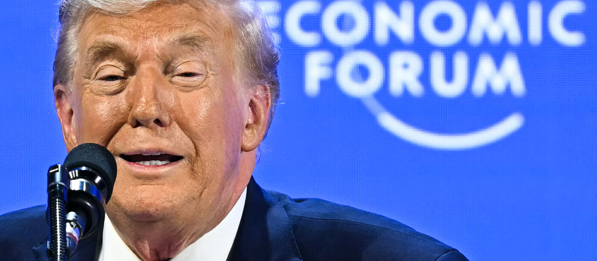El presidente de Estados Unidos, Donald Trump, pronuncia un discurso durante la reunión anual del Foro Económico Mundial en Davos