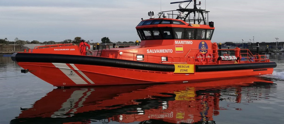 Imagen de la embarcación de Salvamento Marítimo encargada de la búsqueda
