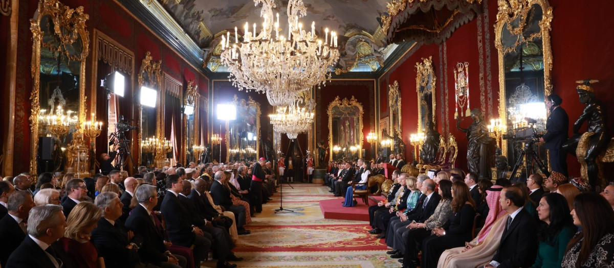 Don Felipe y Doña Letizia reciben este viernes a los embajadores y representantes diplomáticos acreditados en España