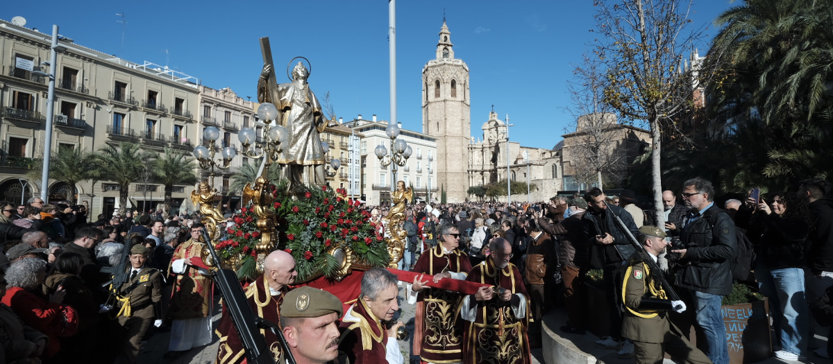 Imagen de la procesión en honor a San Vicente Mártir de este jueves