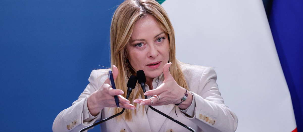 ROME (Italy), 23/01/2026.- Italian Prime Minister Giorgia Meloni attends a press conference with German Chancellor Friedrich Merz (not pictured) on the sidelines of an intergovernmental summit between Italy and Germany at Villa Doria Pamphilj in Rome, Italy, 23 January 2026. (Alemania, Italia, Roma) EFE/EPA/GIUSEPPE LAMI